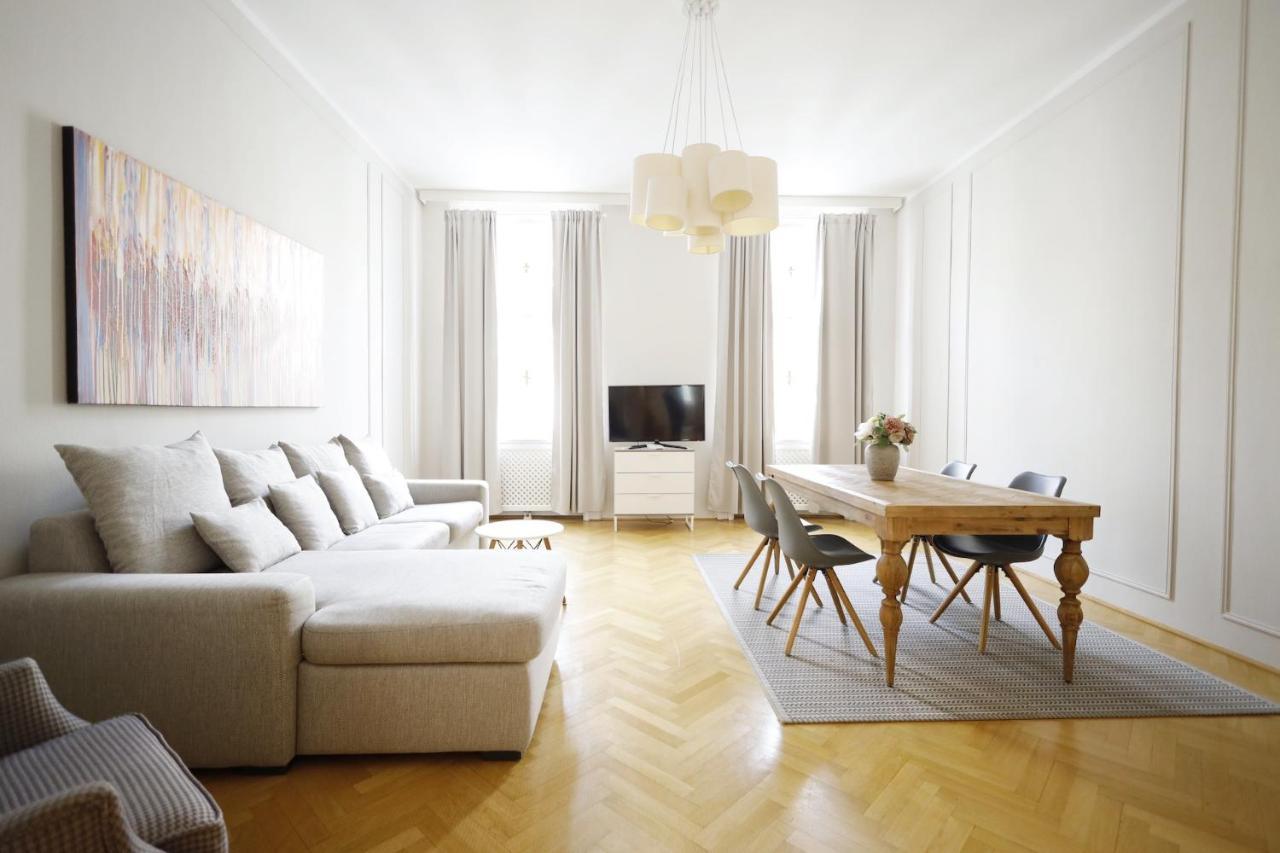 Heymi Apartments Karlsplatz เวียนนา ภายนอก รูปภาพ