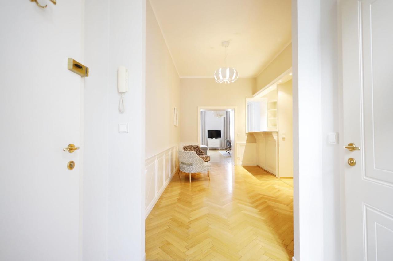 Heymi Apartments Karlsplatz เวียนนา ภายนอก รูปภาพ
