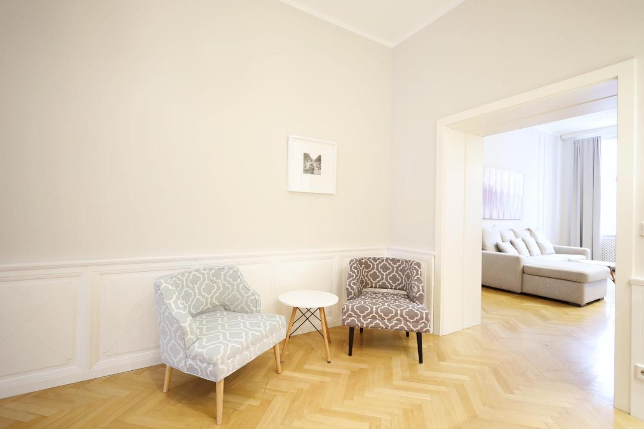 Heymi Apartments Karlsplatz เวียนนา ภายนอก รูปภาพ